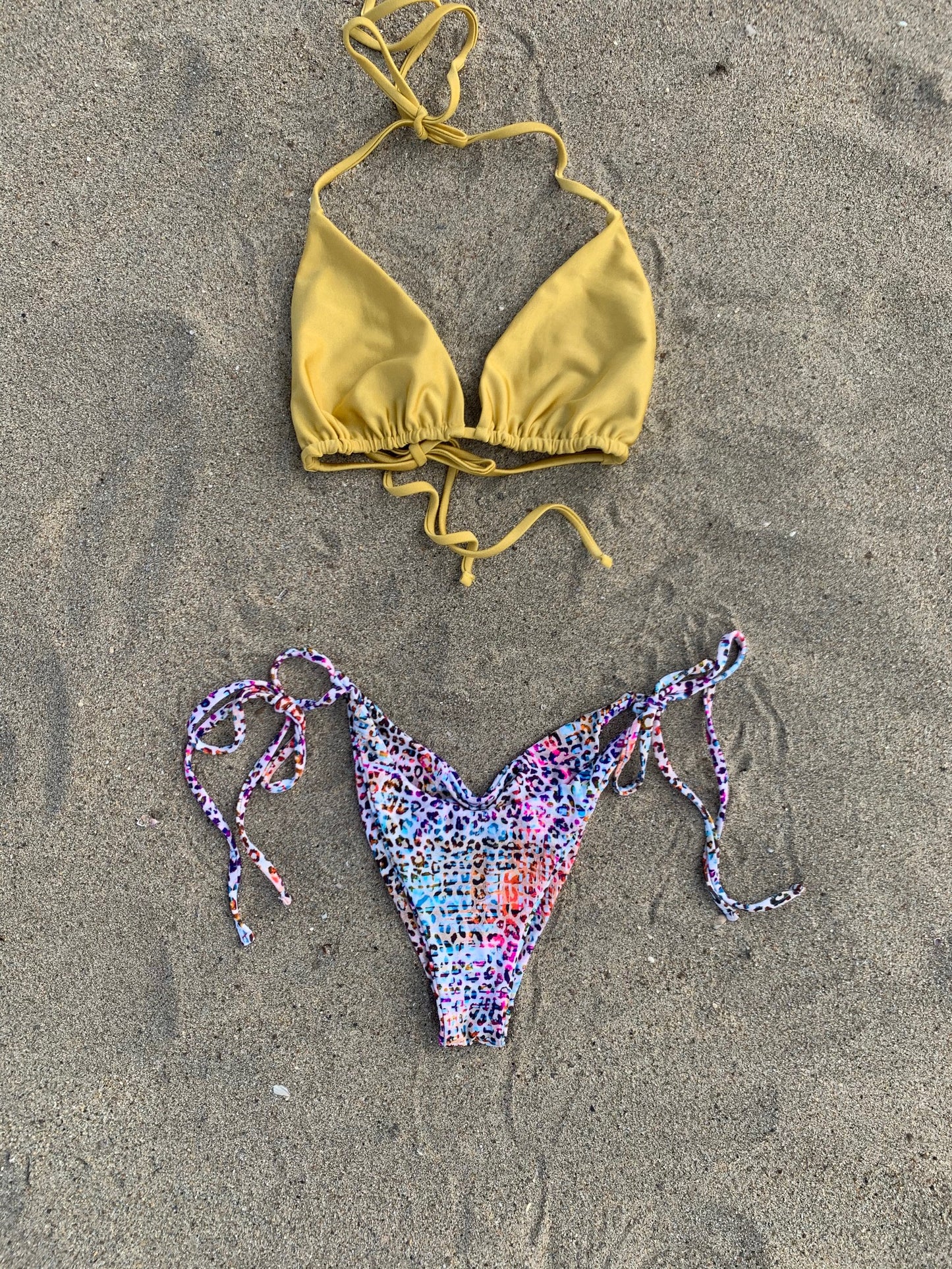 VITA SELF TIE TRIANGLE TOP - SAND GOLD